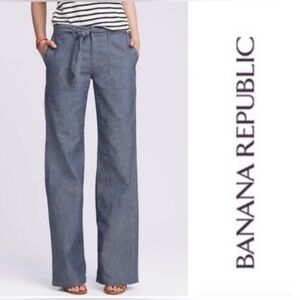 NWT BANANA REPUBLIC CHAMBRAY BELTED WIDE LEG PANTS SIZE 4S